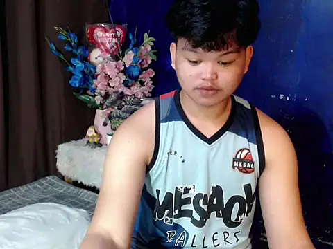 Reynelcock online show from March 20, 8:34 pm