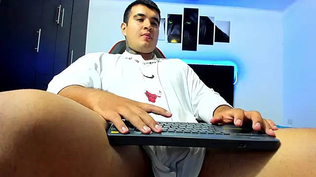 thiago  cp01 online show from October 10, 5:56 am