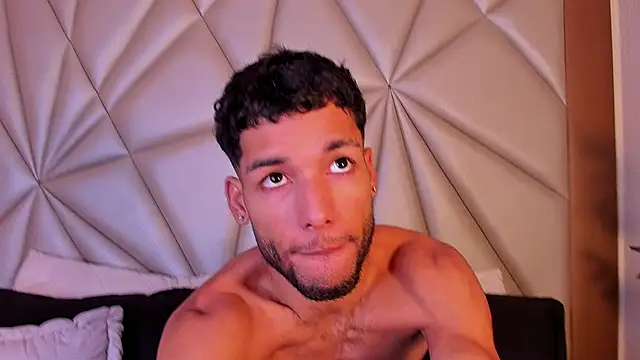 Thiagoferreti online show from March 28, 12:38 pm