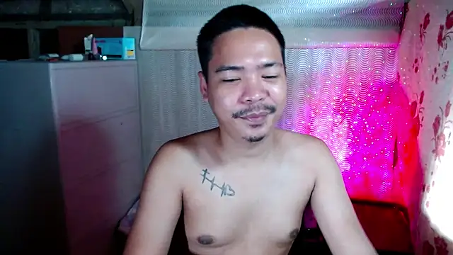 Snapshot of MANIACasianX chatting on September 27, 1:14 am MANIACasianX online show from September 27, 1:14 am