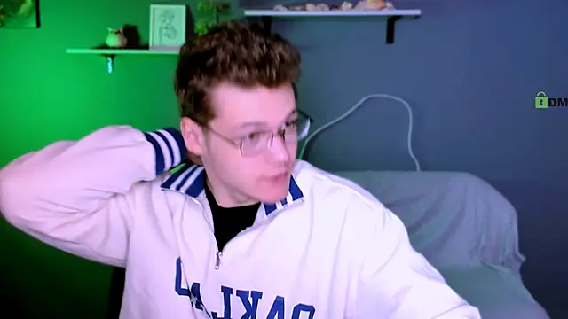 lucas long  online show from October 21, 8:50 am