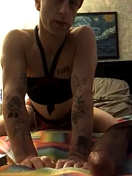 RivslRabbit online show from December 19, 2:03 pm