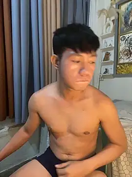 xshyboyx online show from February 14, 4:24 pm