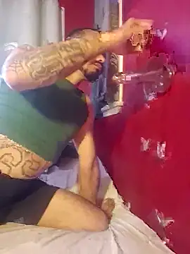 Cnutt310 online show from October 18, 7:52 pm