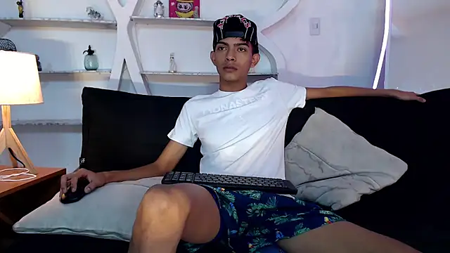 PRETTY SEX1 online show from October 17, 3:16 pm