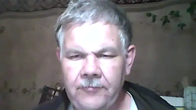 Snapshot of A1B3- chatting on September 23, 4:28 pm A1B3- online show from September 23, 4:28 pm
