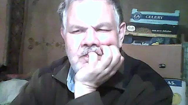 Snapshot of A1B3- chatting on September 28, 5:22 pm A1B3- online show from September 28, 5:22 pm