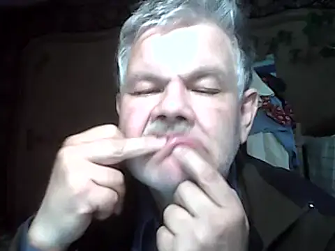 Snapshot of A1B3- chatting on October 10, 3:17 pm A1B3- online show from October 10, 3:17 pm