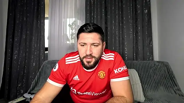 Gold Alpha Boy online show from November 22, 1:00 pm