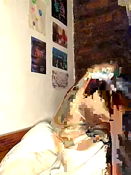 Snapshot of Luxx_14 chatting on October 9, 2:16 am Luxx 14 online show from October 9, 2:16 am