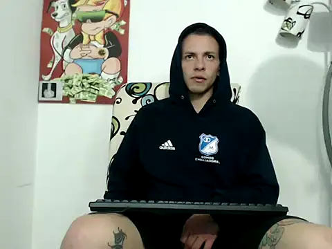 Thomasjons  online show from October 9, 1:10 am