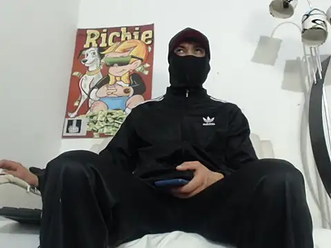 Thomasjons  online show from November 11, 10:09 am