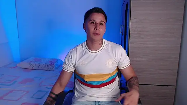 valentinosex1 online show from October 8, 9:52 pm