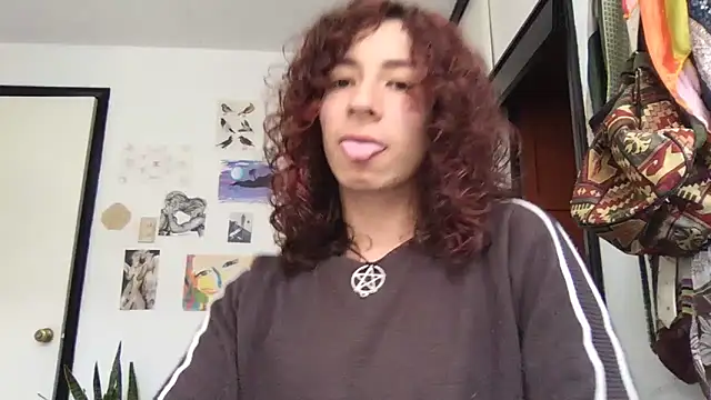 camille delrey online show from February 13, 5:18 pm