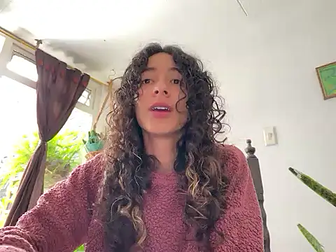 camille delrey online show from October 21, 7:39 pm