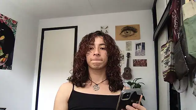 camille delrey online show from April 8, 5:32 pm