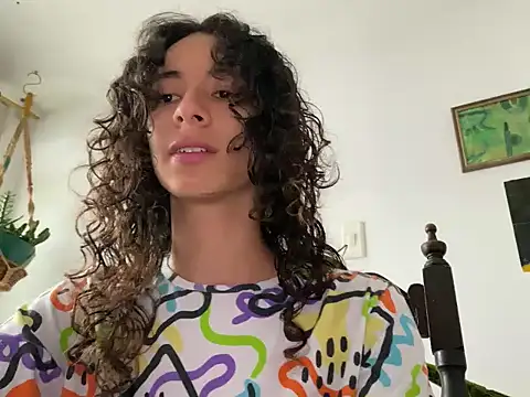 camille delrey online show from October 27, 6:21 pm