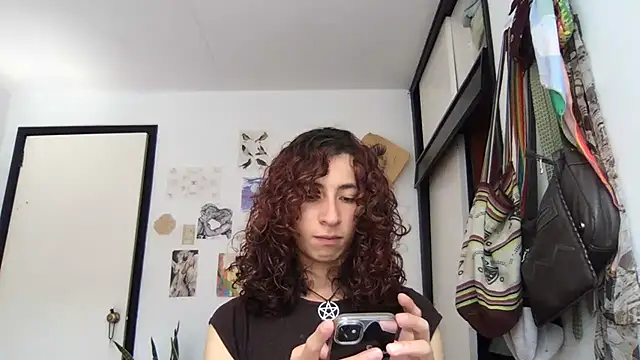 camille delrey online show from March 29, 7:25 pm