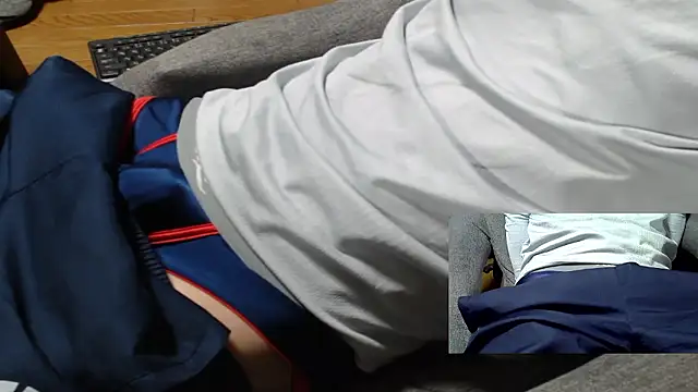 Yasu2000 online show from April 4, 3:58 am