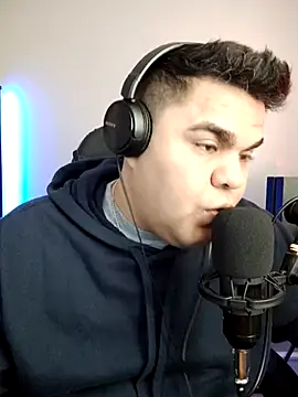 perversus12 online show from February 23, 7:48 pm