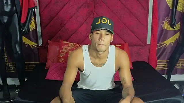straight latin online show from October 8, 1:37 pm