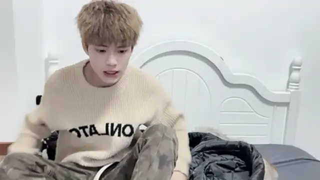 linger2563 online show from November 5, 2:30 pm