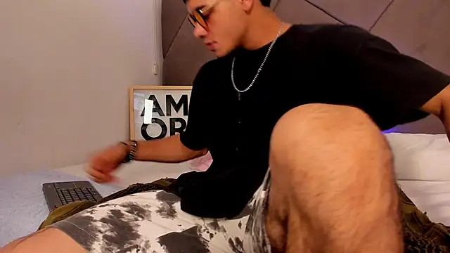 andrew colleman online show from October 17, 3:32 am