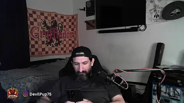 DevilPup75  online show from February 23, 4:47 am