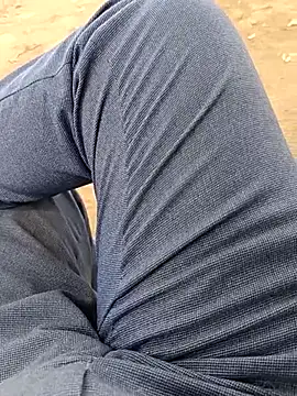 hard boy9455 online show from April 8, 6:35 am