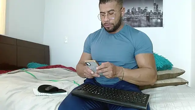 Snapshot of AntonyDAngelo25 chatting on September 14, 9:28 pm AntonyDAngelo25 online show from September 14, 9:28 pm