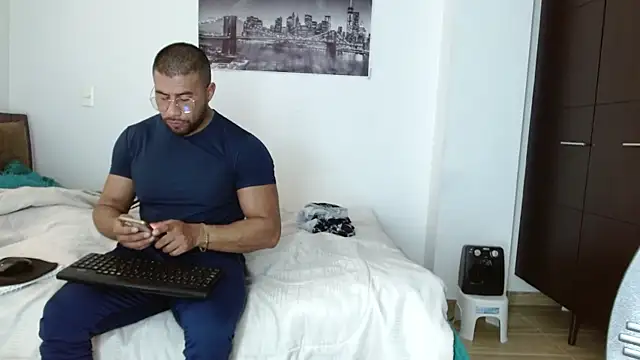 AntonyDAngelo25 online show from October 17, 9:30 pm