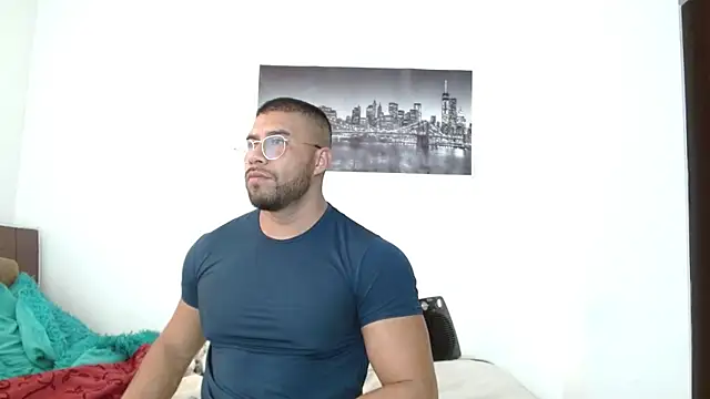 Snapshot of AntonyDAngelo25 chatting on October 6, 9:19 pm AntonyDAngelo25 online show from October 6, 9:19 pm