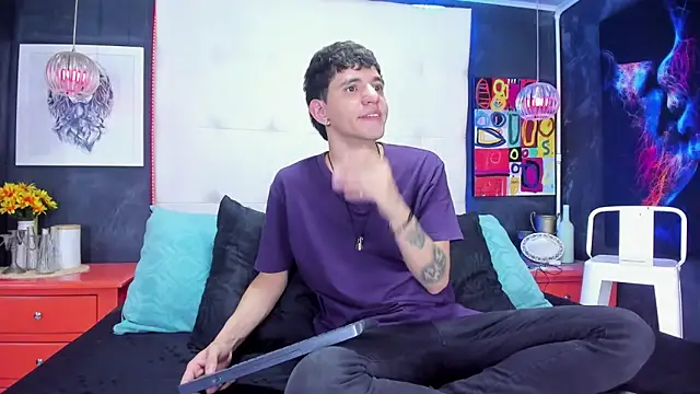 Matteo12  online show from October 21, 4:04 am