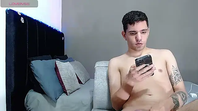 Matteo12  online show from January 15, 8:18 am