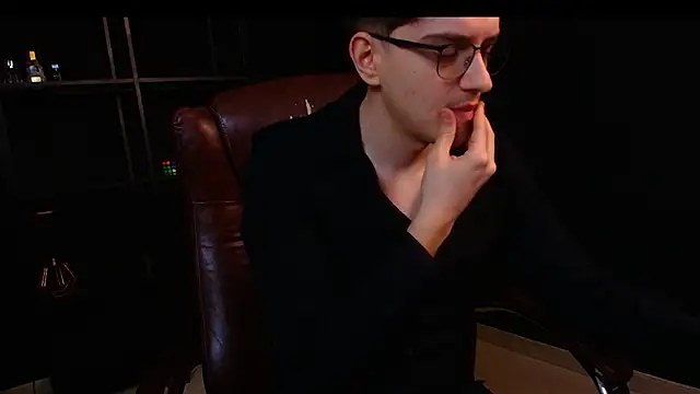 FelixStarkk online show from April 22, 4:30 am