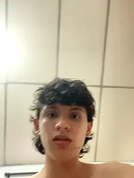 Ramiro378920 online show from December 3, 8:59 pm