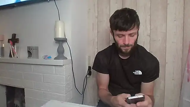 Snapshot of MasterJakeJohns chatting on September 22, 9:14 pm MasterJakeJohns online show from September 22, 9:14 pm