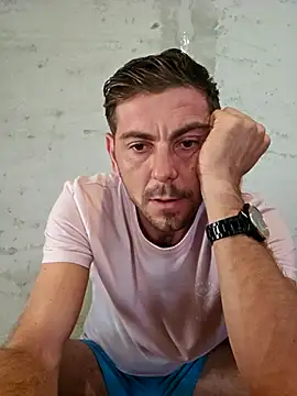 Alex-andru88 online show from November 1, 6:39 am