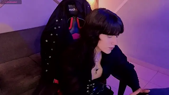 devils cry online show from October 29, 3:31 am