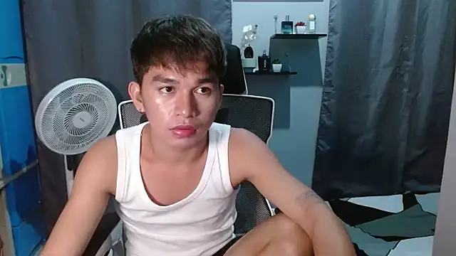 Midnight Snack69 online show from October 30, 3:02 pm