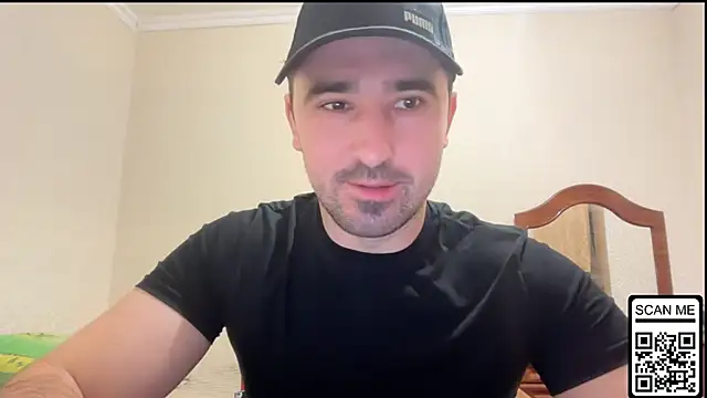 Hard to Obey online show from December 5, 9:00 pm