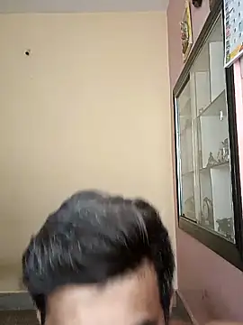 nareshrddd5 online show from April 12, 6:26 am