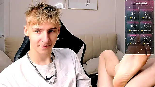 MrSexyCum4U online show from October 17, 10:58 pm