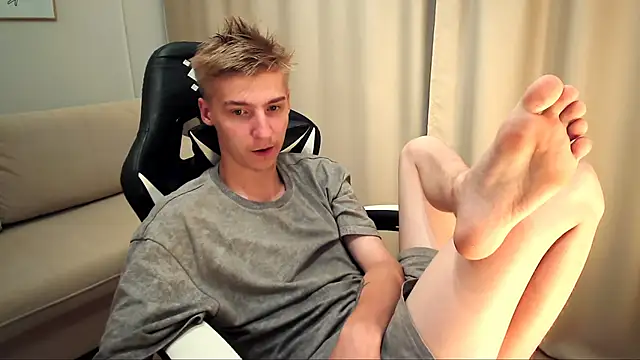 MrSexyCum4U online show from September 23, 7:35 pm