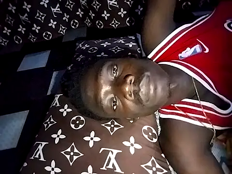 azomedo online show from May 5, 1:40 am