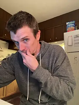 alwayshorny90 online show from November 17, 2:58 am