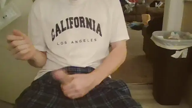 alwayshorny90 online show from October 14, 11:12 pm