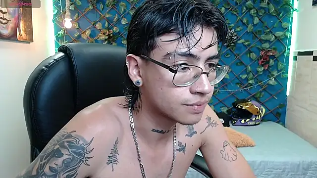 derekfly online show from September 30, 3:23 am