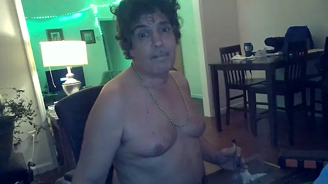 Nakedinthestreets1 online show from October 8, 4:28 am