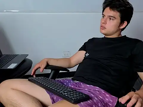 invincible200 online show from October 19, 2:53 pm